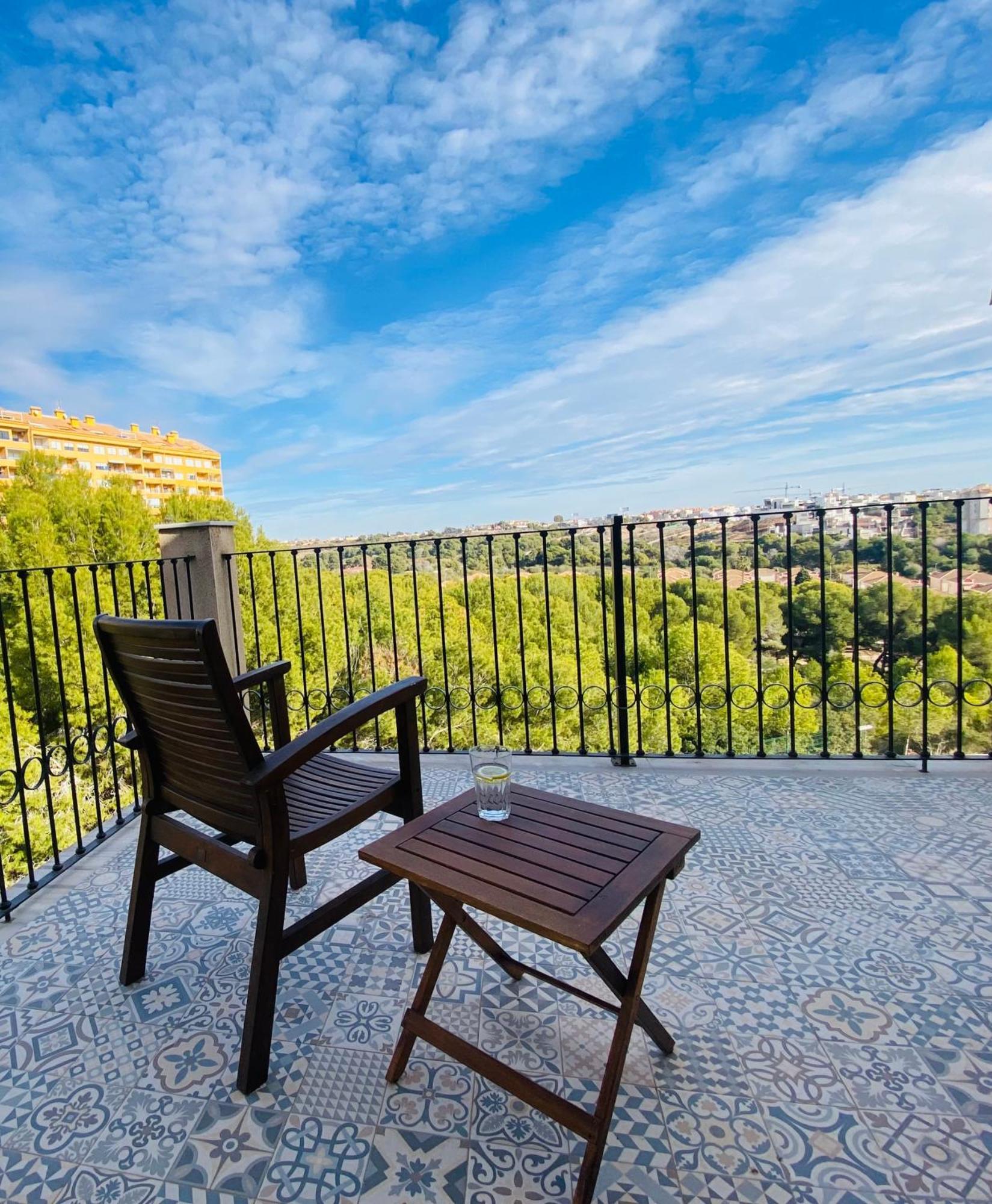 Open View Pinetree Penthouse Apartment Кампоамор Екстериор снимка
